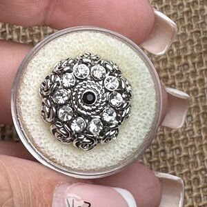 Magnolia and Vine 18mm Original Wanderlust Clear Snap